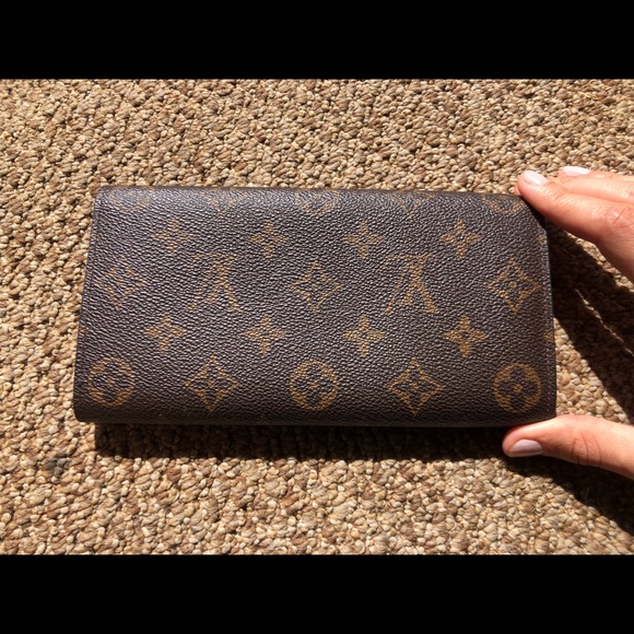 Authentic Vintage Louis Vuitton Wallet - Picture 3 of 4
